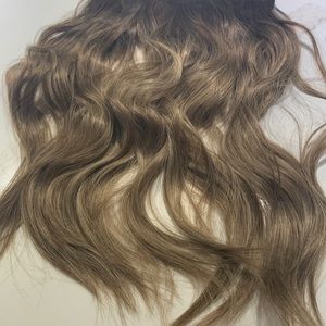 Hair extension 16 inch with invisible wire. Light brown/dirty blonde.